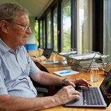 Alegria no trabalho, por que n?o?